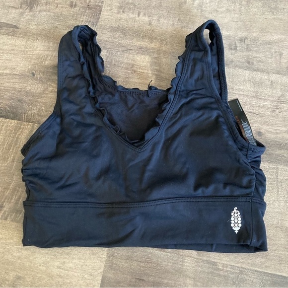 Free People Movement Hearts A Flutter Black Brami Sports Bra Sz XS - Picture 1 of 5